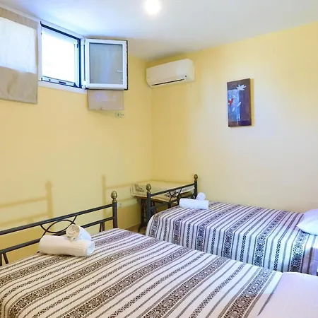 Lemonita: Brand New, Sea Views, Wifi, Near Loggos * Gaios