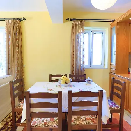 Lemonita: Brand New, Sea Views, Wifi, Near Loggos