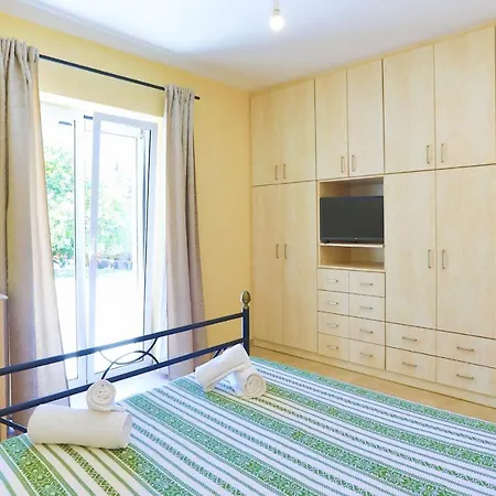 Lemonita: Brand New, Sea Views, Wifi, Near Loggos